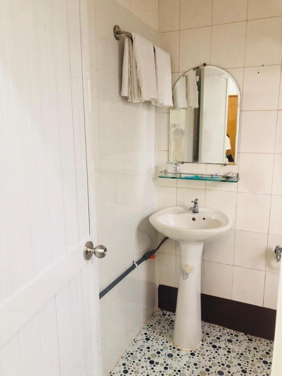 Thien Thanh Hotel Vĩnh Long Eksteriør bilde
